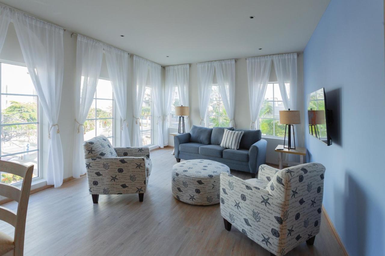 Oranjestad City Suites 외부 사진