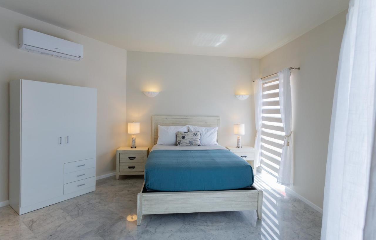 Oranjestad City Suites 외부 사진