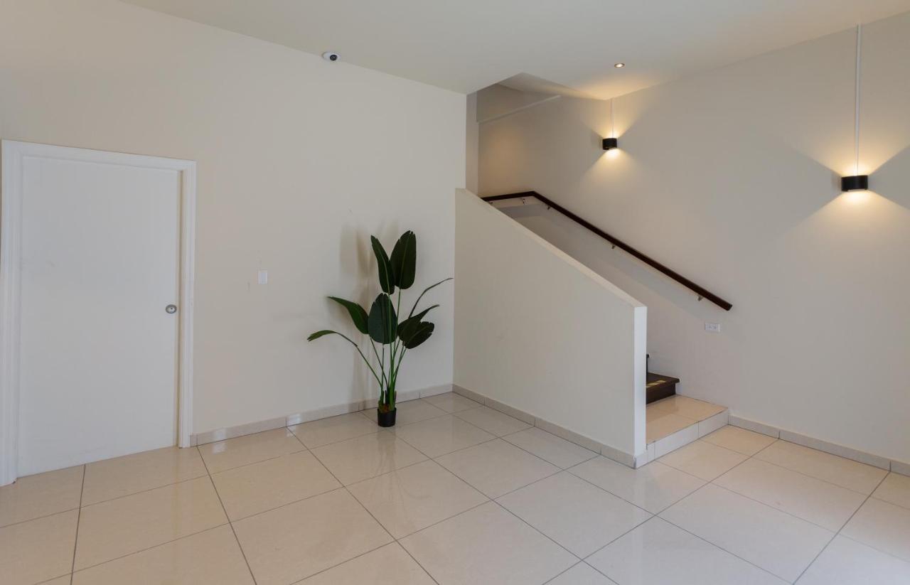Oranjestad City Suites 외부 사진