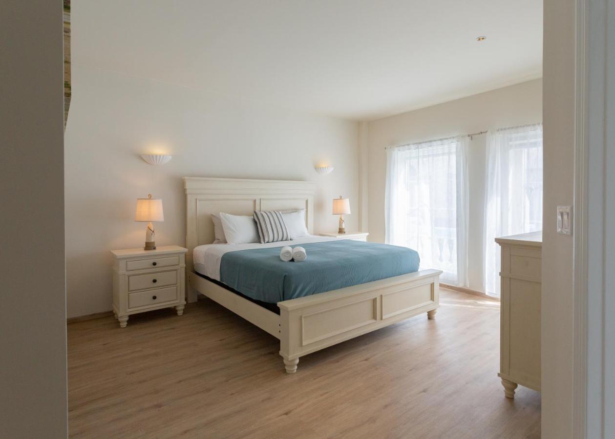 Oranjestad City Suites 외부 사진