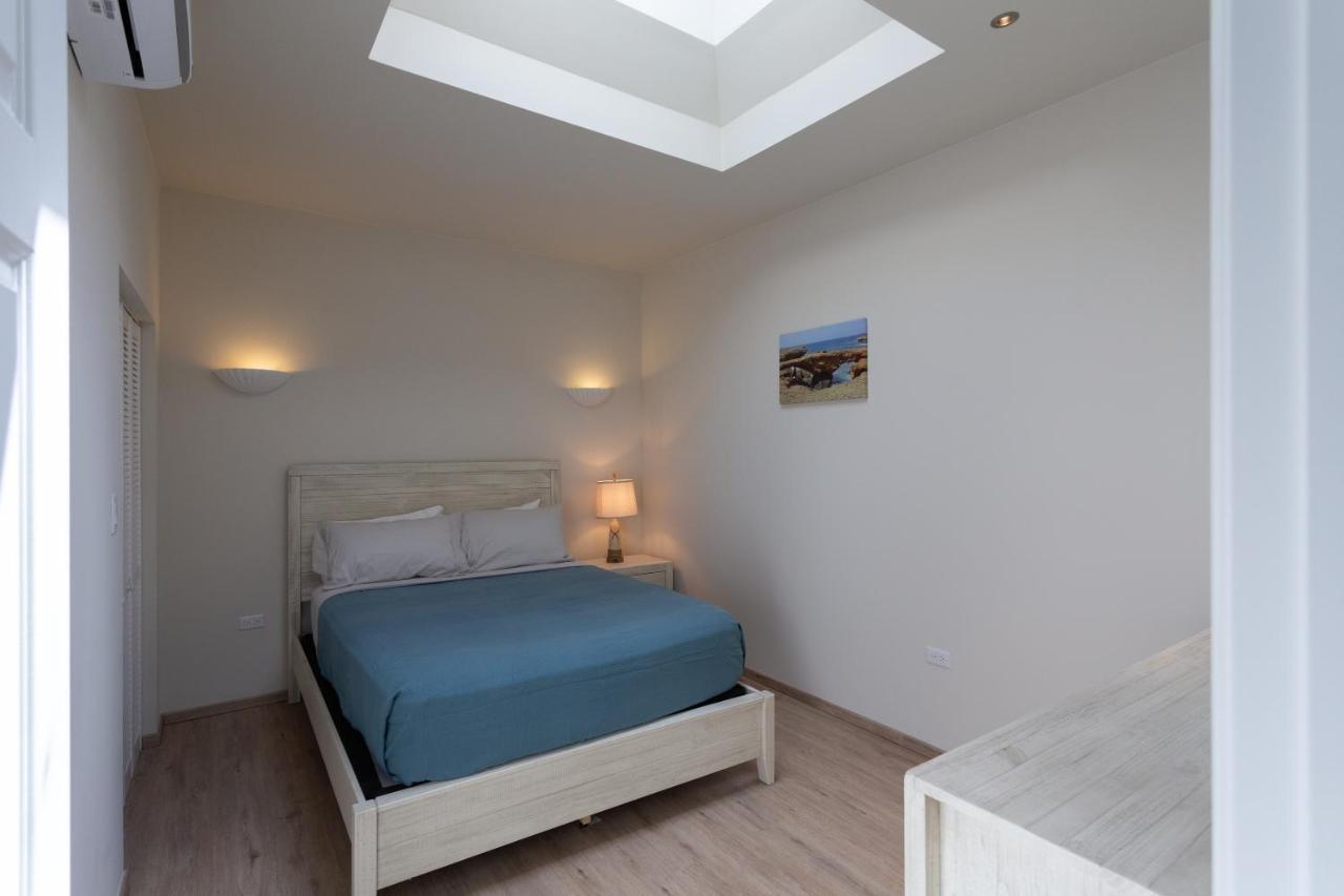 Oranjestad City Suites 외부 사진